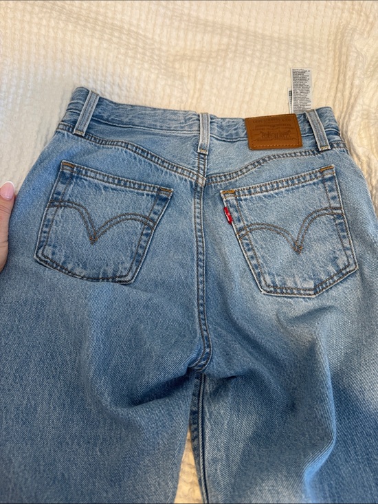 Levi's Denim - Levi's Light Blue Ribcage Straight Ankle Jeans - Women's